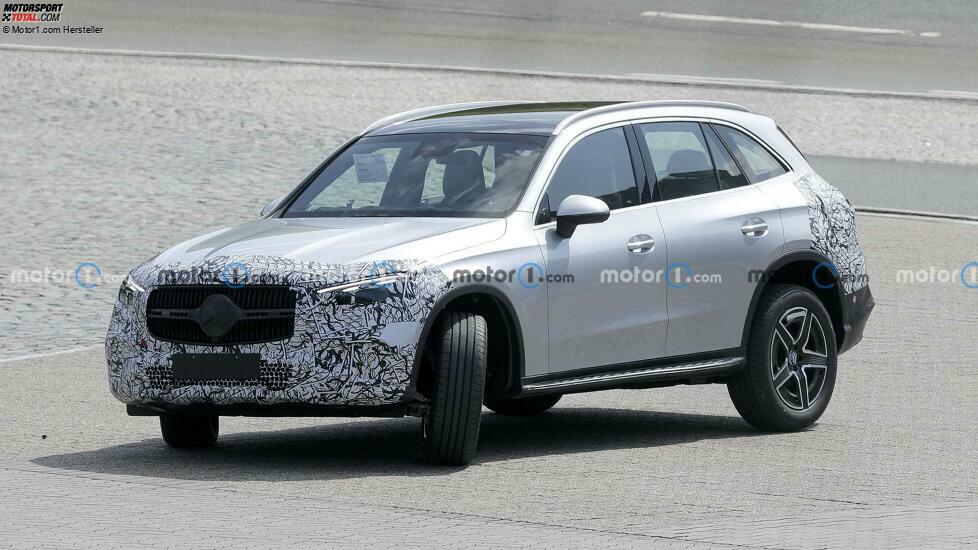 2023 Mercedes GLC mit minimalem Tarnfoto