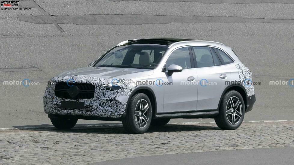 2023 Mercedes GLC mit minimalem Tarnfoto