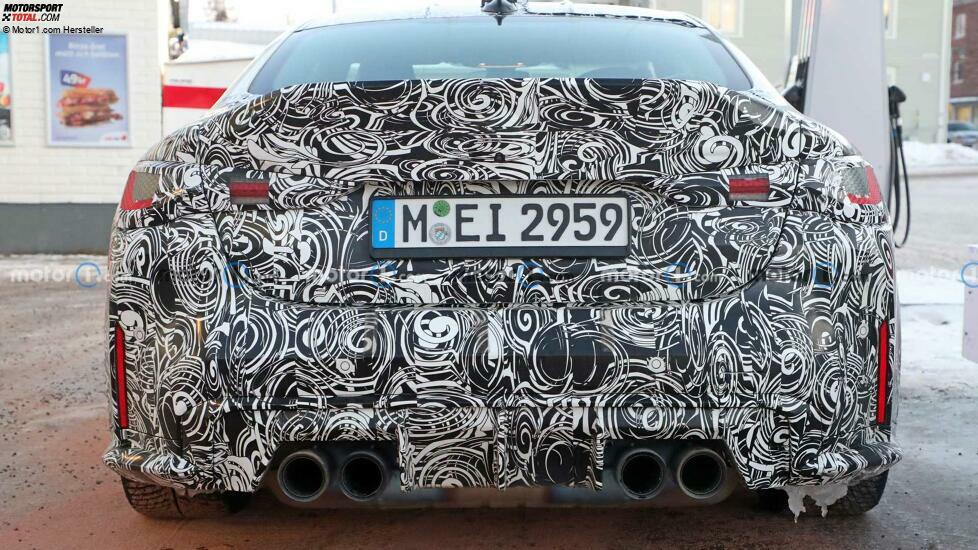 2023 BMW M4 CSL Rückansicht Spion Foto