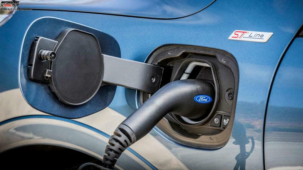 Ford Kuga ST-Line X Plug-In Hybrid (2020)