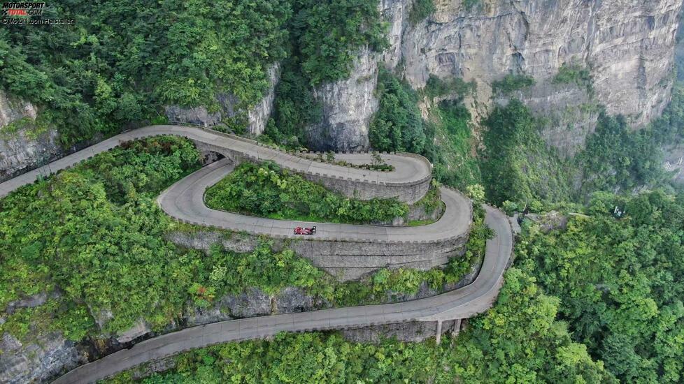 Volkswagen ID.R - Tianmen Shan Big Gate Road