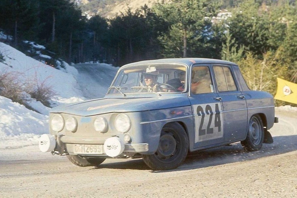 Klare Kante mit Heckmotor ... und der erste Dacia!
