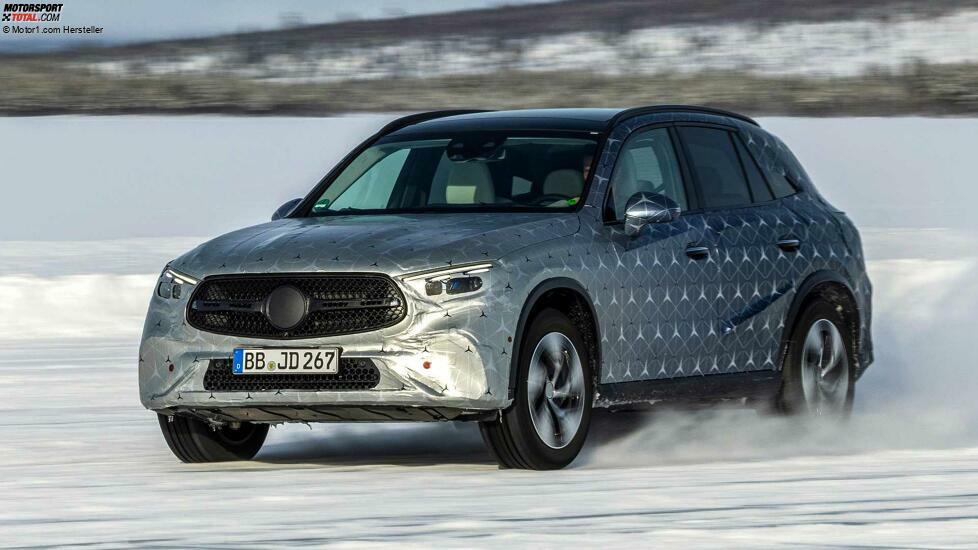 Mercedes GLC (2022) als Prototyp bei der Wintererprobung