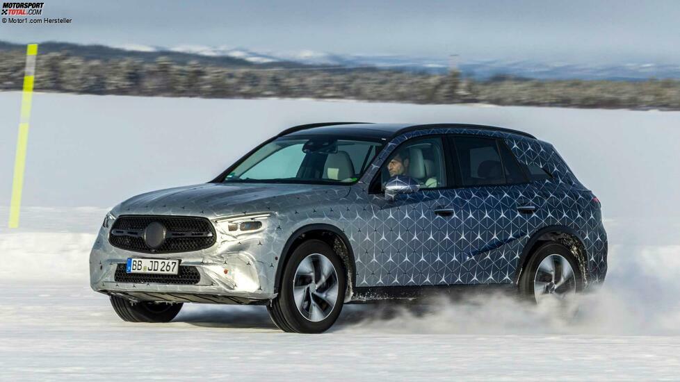 Mercedes GLC (2022) als Prototyp bei der Wintererprobung