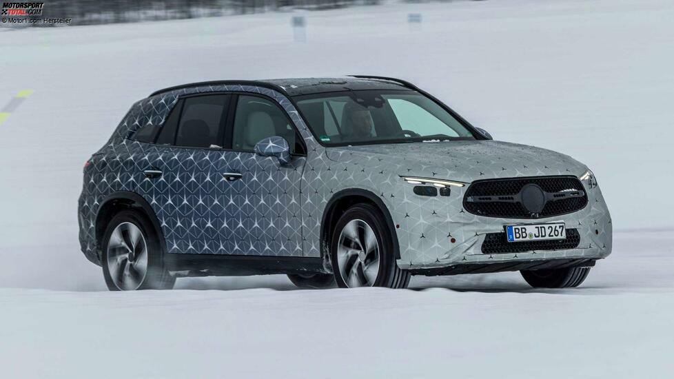 Mercedes GLC (2022) als Prototyp bei der Wintererprobung