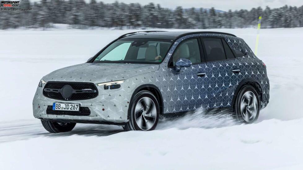 Mercedes GLC (2022) als Prototyp bei der Wintererprobung