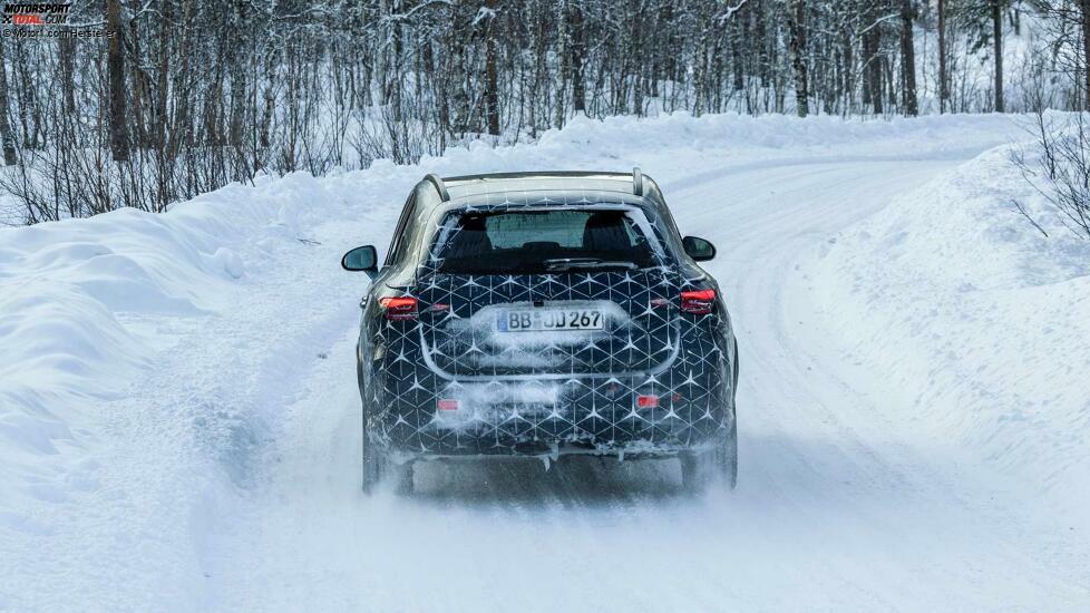 Mercedes GLC (2022) als Prototyp bei der Wintererprobung