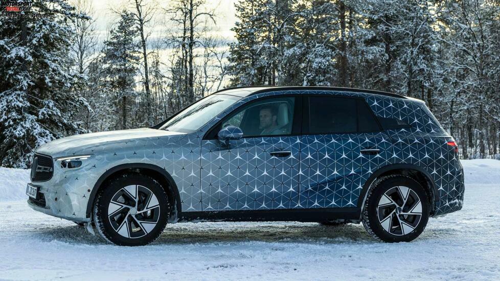 Mercedes GLC (2022) als Prototyp bei der Wintererprobung