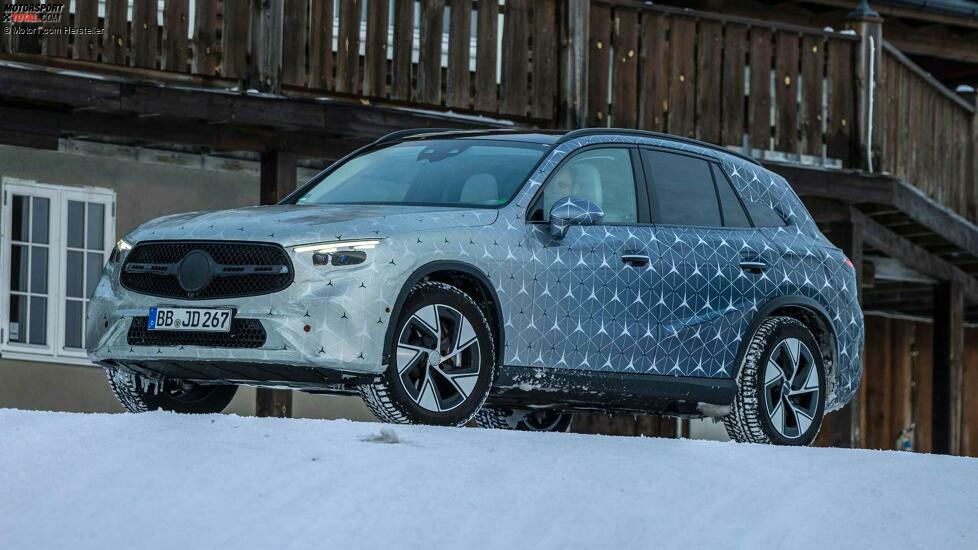 Mercedes GLC (2022) als Prototyp bei der Wintererprobung