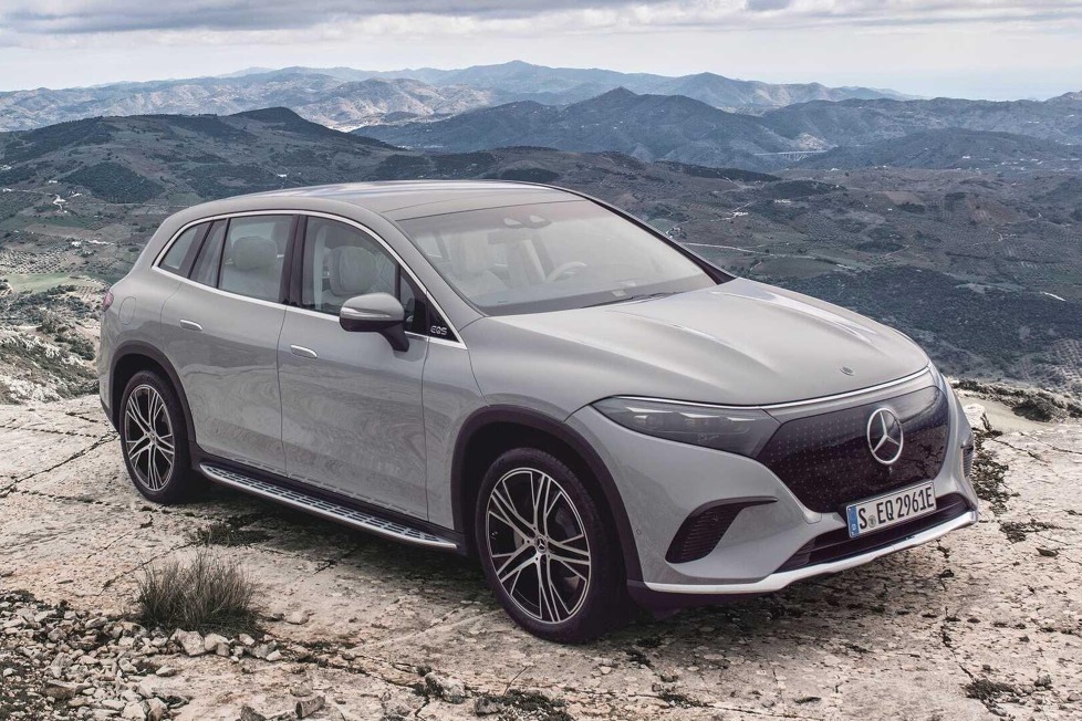 Wie schlägt sich das große SUV aus Stuttgart gegen BMW iX, Audi e-tron und Tesla Model X?