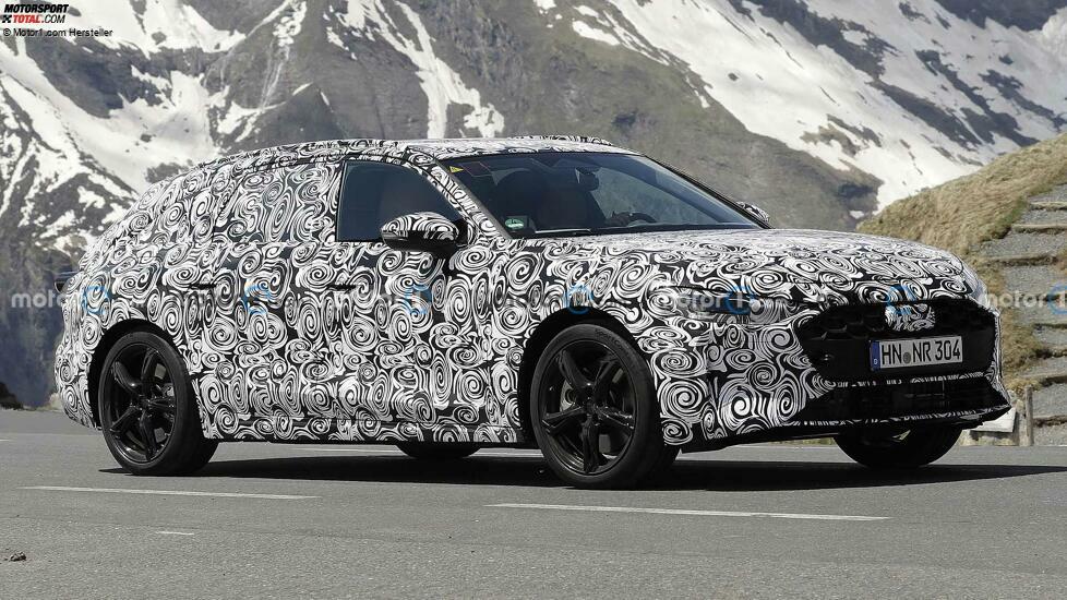 Audi A4 Avant (2023) als Erlkönig