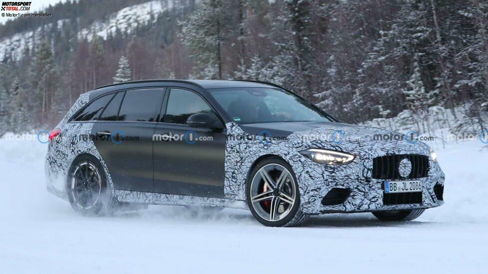 Mercedes-AMG C 63 (2022) als Limousine und Kombi erwischt