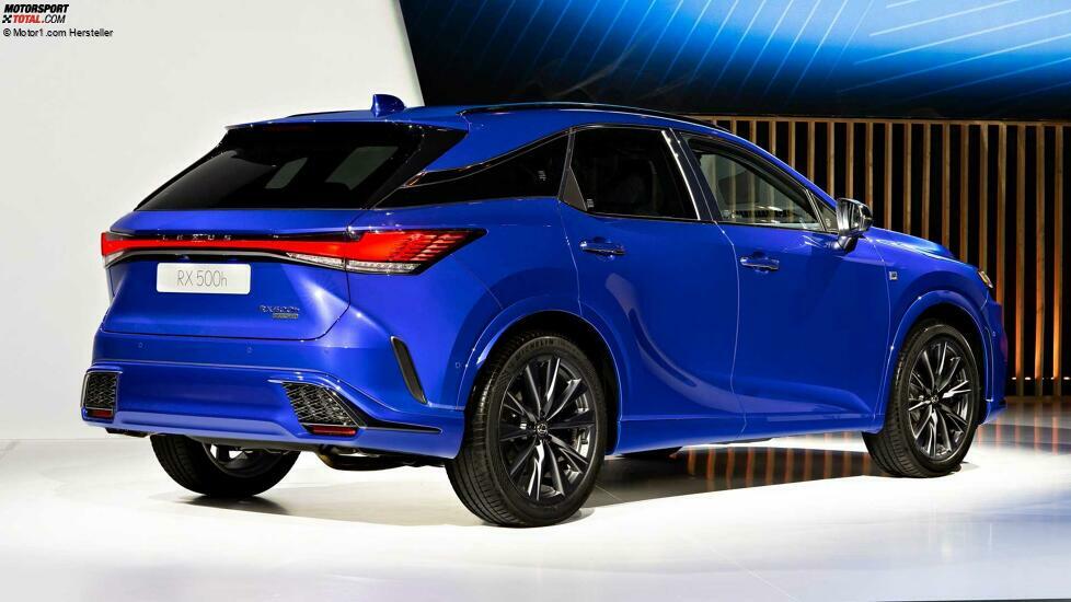 2023 Lexus RX 500h Auf der Bühne zurück