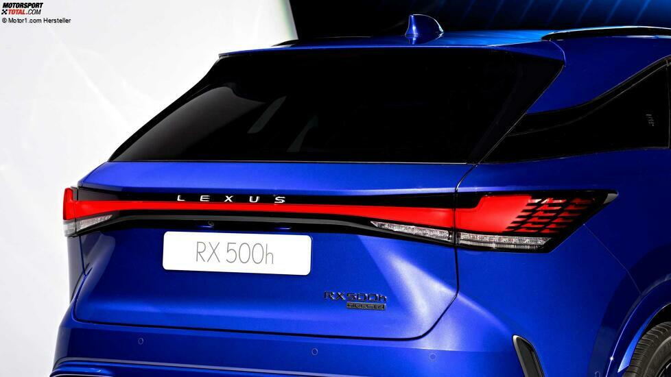 2023 Lexus RX 500h auf der Bühne zurück schließen