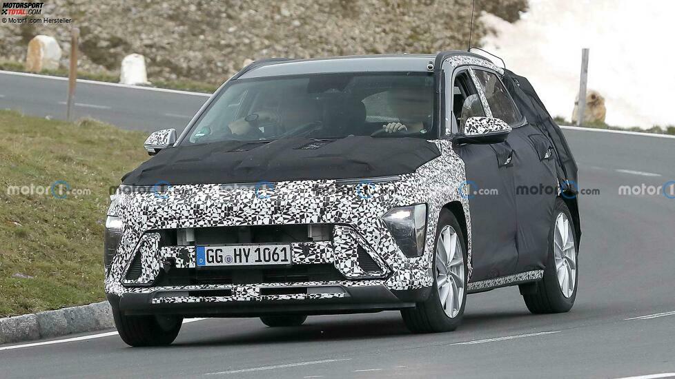 Hyundai Kona (2023) auf neuen Erlkönigfotos