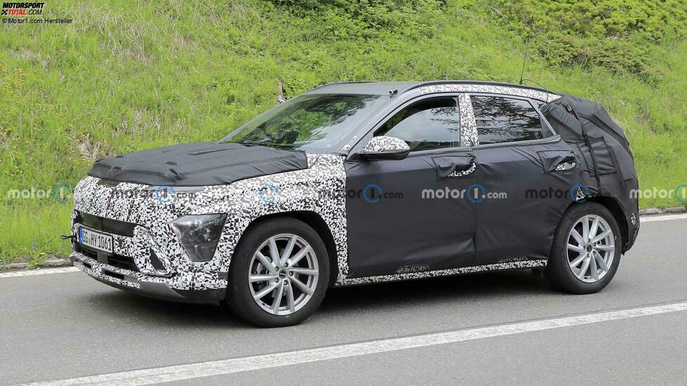 Hyundai Kona (2023) auf neuen Erlkönigfotos