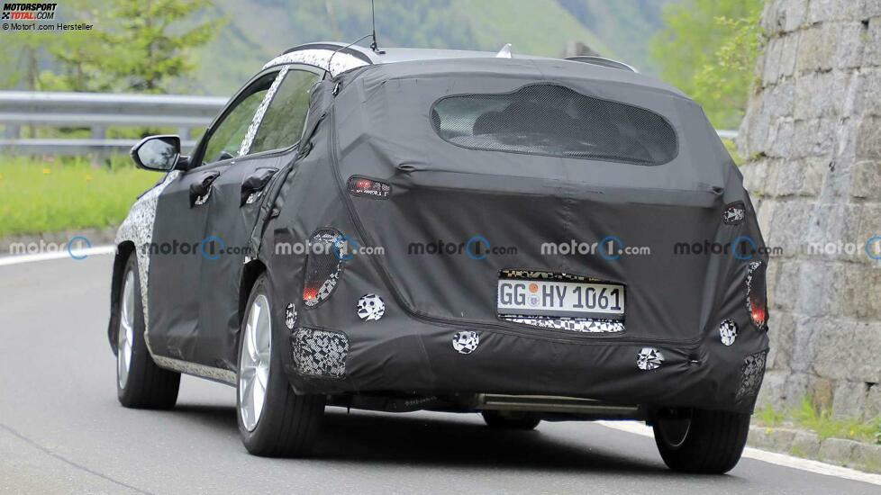 Hyundai Kona (2023) auf neuen Erlkönigfotos