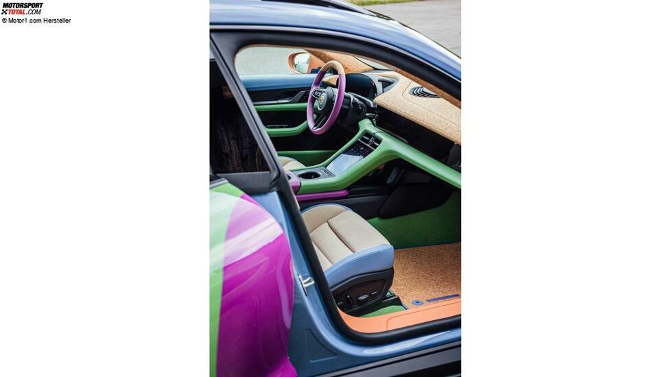 Porsche Taycan 4 Cross Turismo Art Car von Sean Wotherspoon Passagierkabine