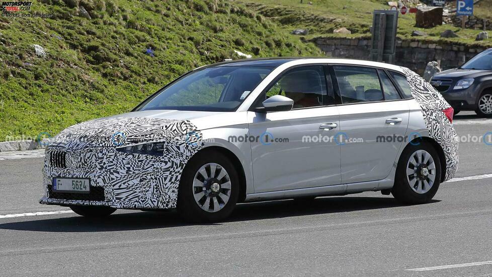 Skoda Scala (2023) mit Facelift als Erlkönig