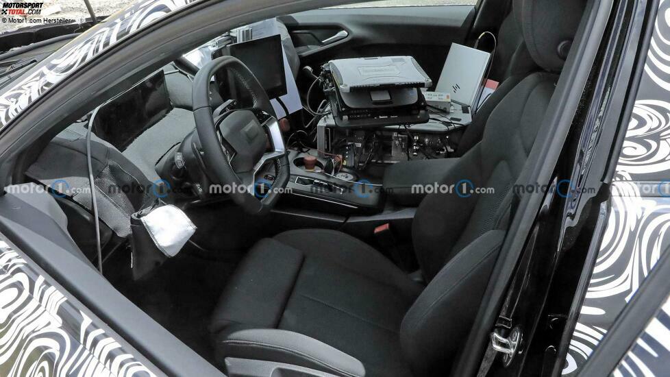 Audi S4 (2023) auf ersten Erlkönigbildern