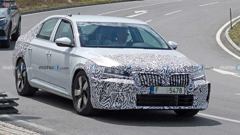 Neuer Skoda Superb (2023) als 