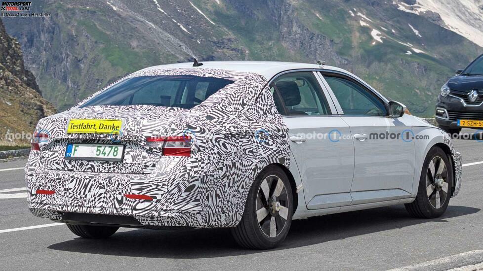 Neuer Skoda Superb (2023) als 