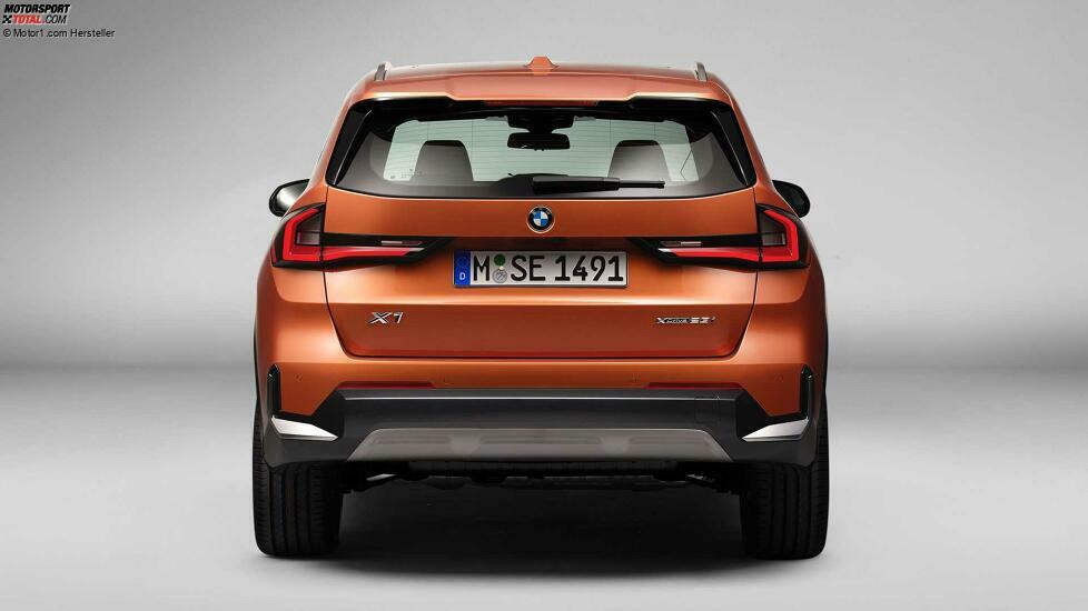 2022 BMW X1