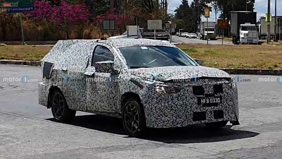 Fiat Fastback (2023) als Erlkönig