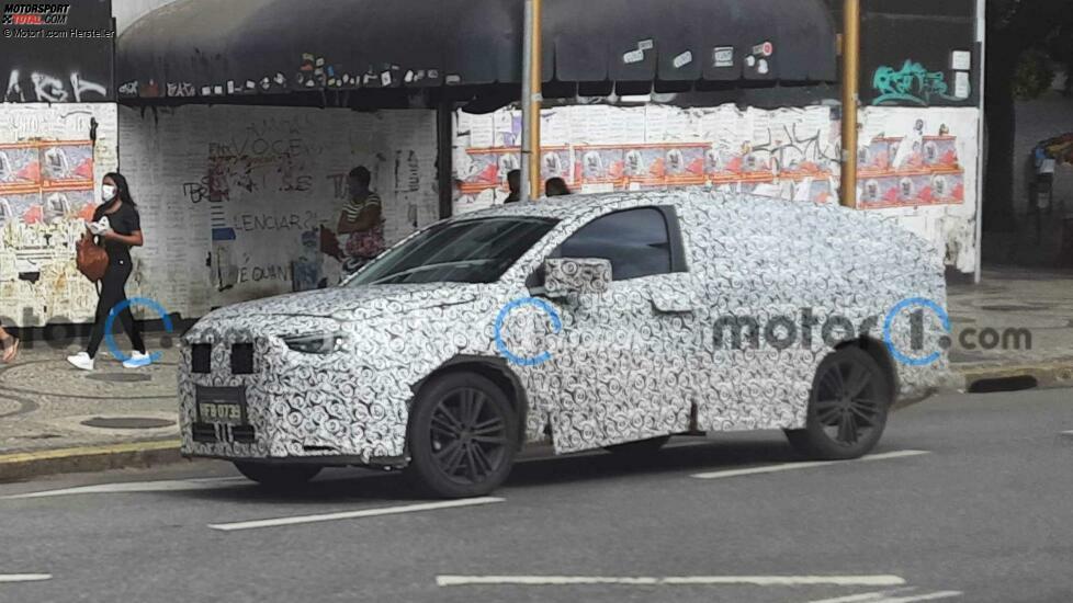 Fiat Fastback (2023) als Erlkönig