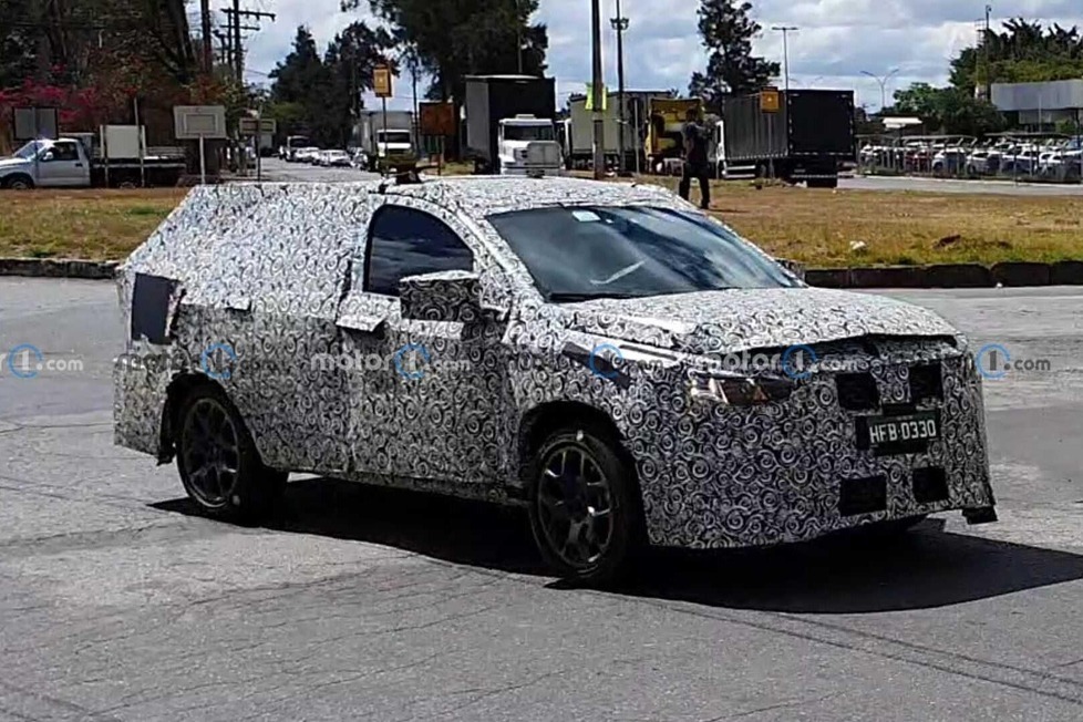 Das neue Modell soll mit 1,0- und 1,3-Liter-Turbomotoren ausgestattet sein ...