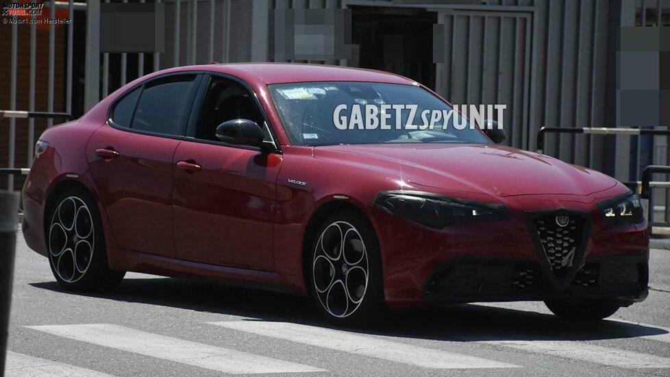 Alfa Romeo Giulia Facelift Spy Shots