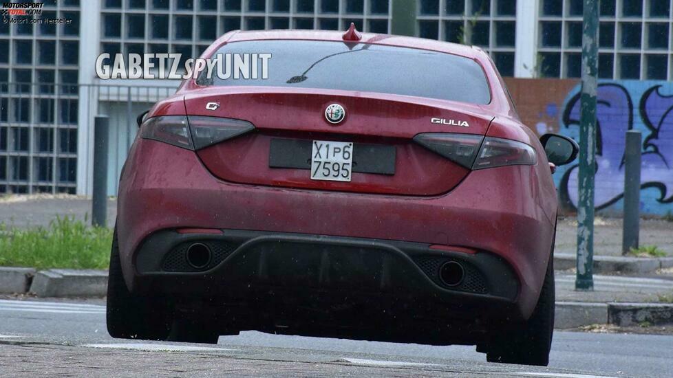 Alfa Romeo Giulia Facelift Spy Shots