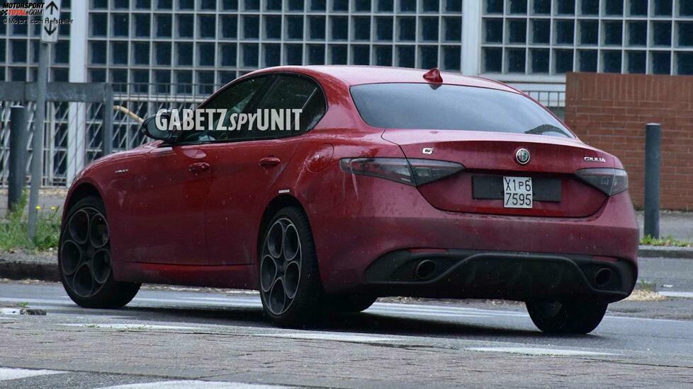 Alfa Romeo Giulia Facelift Spy Shots