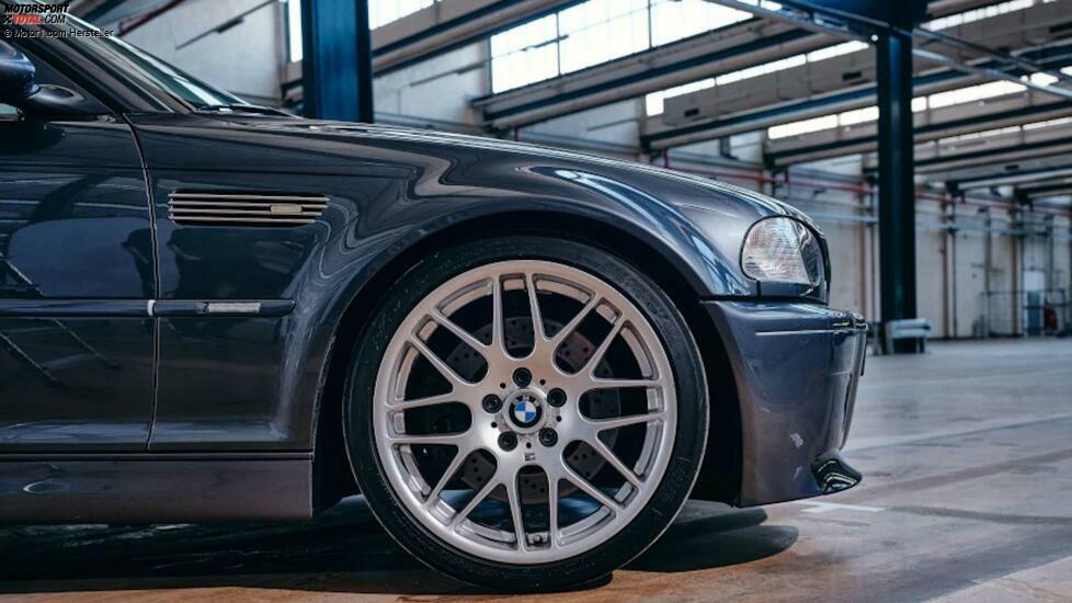 Secret BMW M CSL Prototypes - BMW M3 CSL PROTOTYPE E46 V8