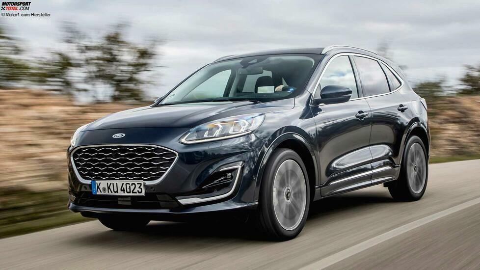 Ford Kuga Vignale EcoBlue Hybrid (2020) On Location