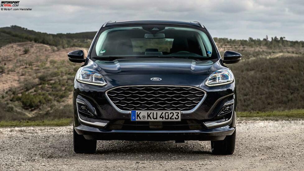 Ford Kuga Vignale EcoBlue Hybrid (2020) On Location