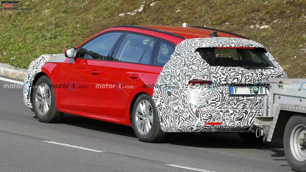 Skoda Octavia Facelift (2023) erstmals als Erlkönig