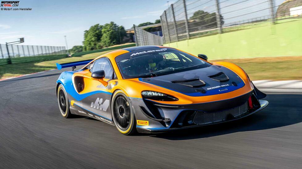 2023 McLaren Artura GT4