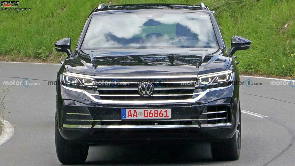 Volkswagen Touareg Facelift auf neuen Erlkönigfotos