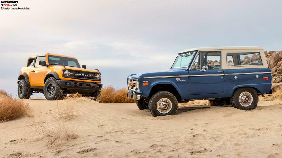 2021 Ford Bronco und 1966 Ford Bronco