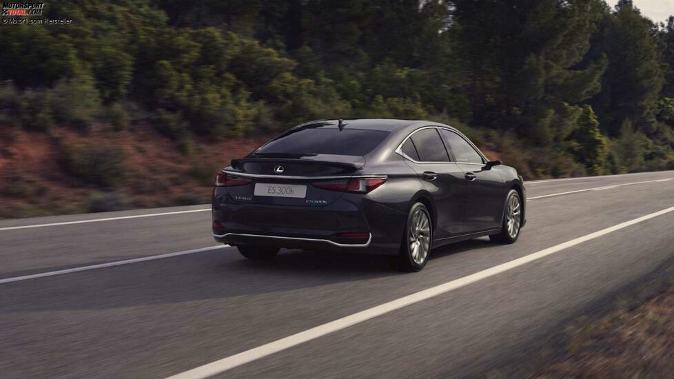 Lexus ES (2023)