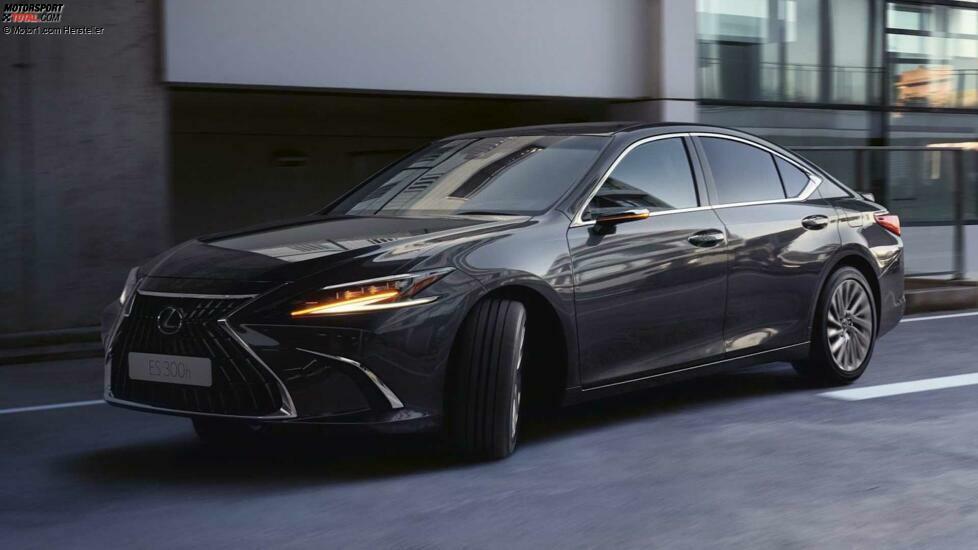 Lexus ES (2023)