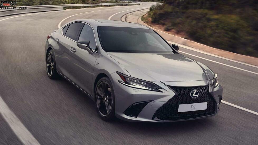 Lexus ES (2023)