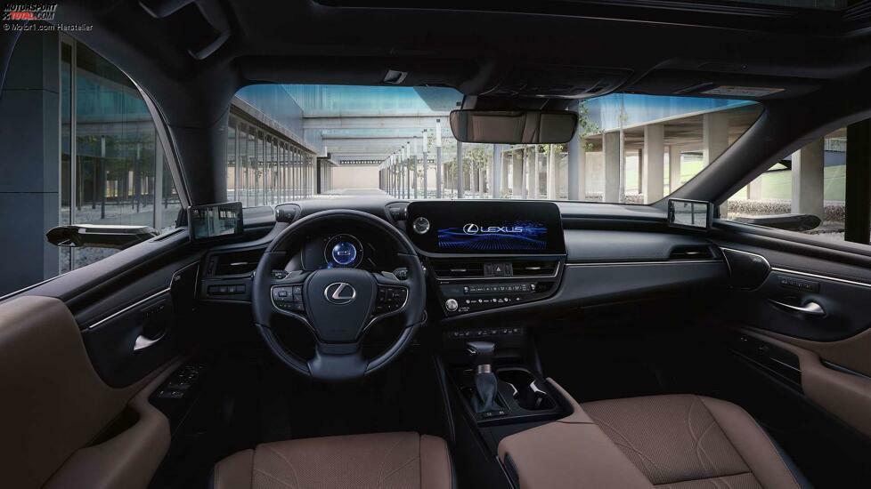Lexus ES (2023)