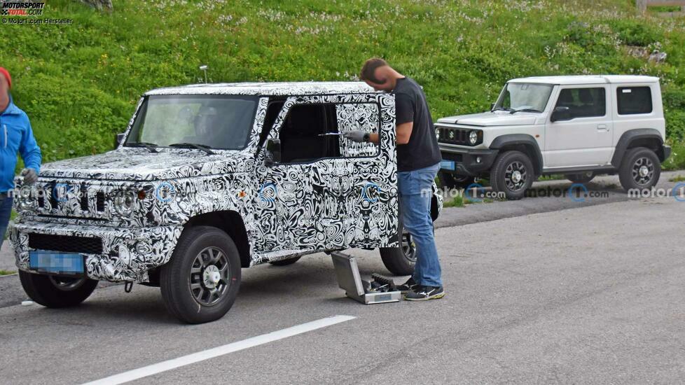 Suzuki Jimny Fünftürer (2023) als Erlkönig