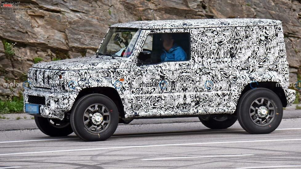 Suzuki Jimny Fünftürer (2023) als Erlkönig