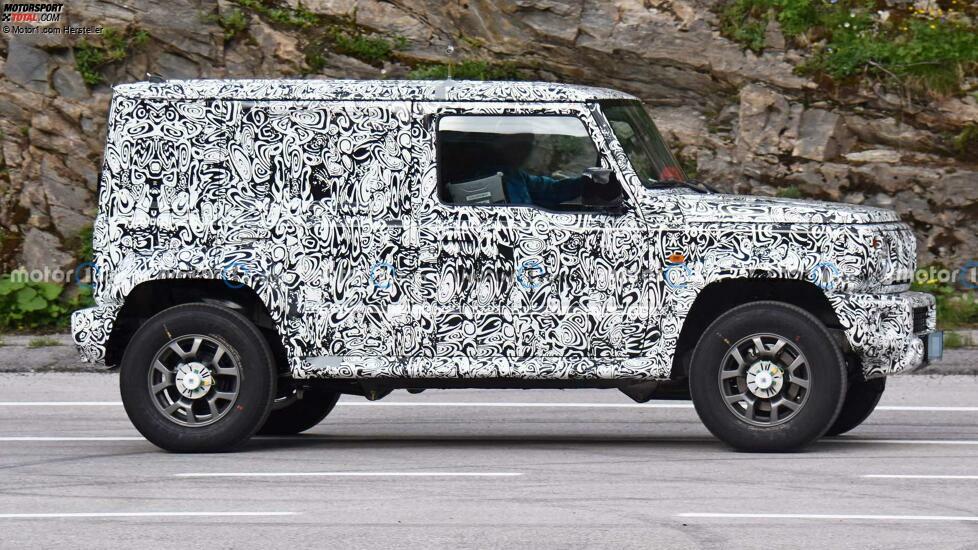 Suzuki Jimny Fünftürer (2023) als Erlkönig