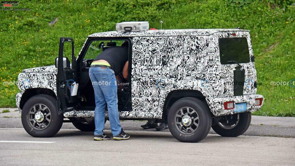 Suzuki Jimny Fünftürer (2023) als Erlkönig