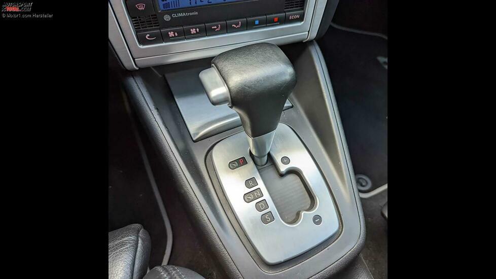 VW Golf R32 V6