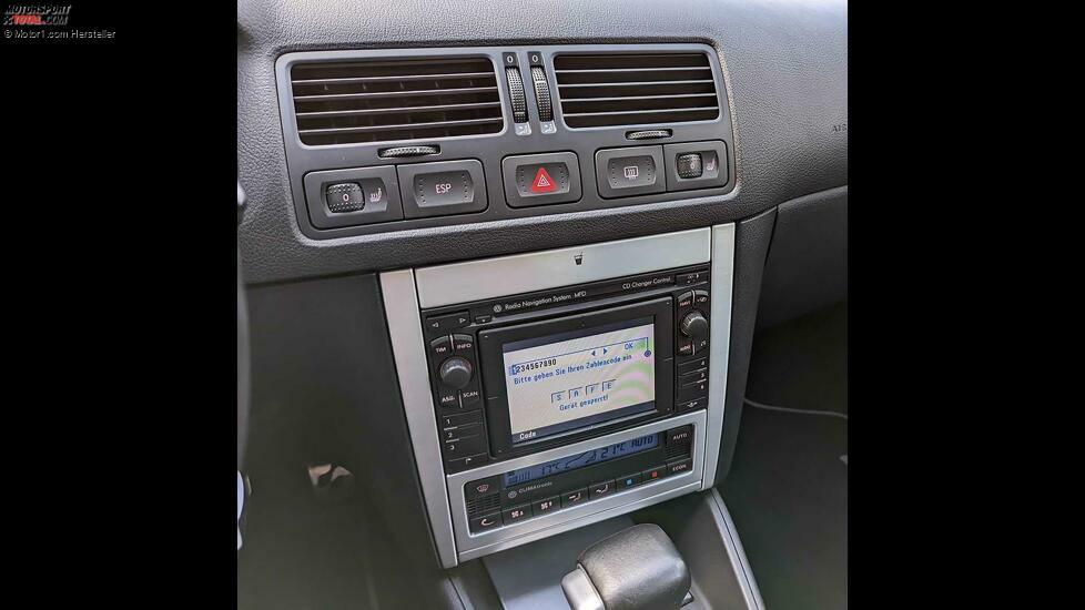 VW Golf R32 V6